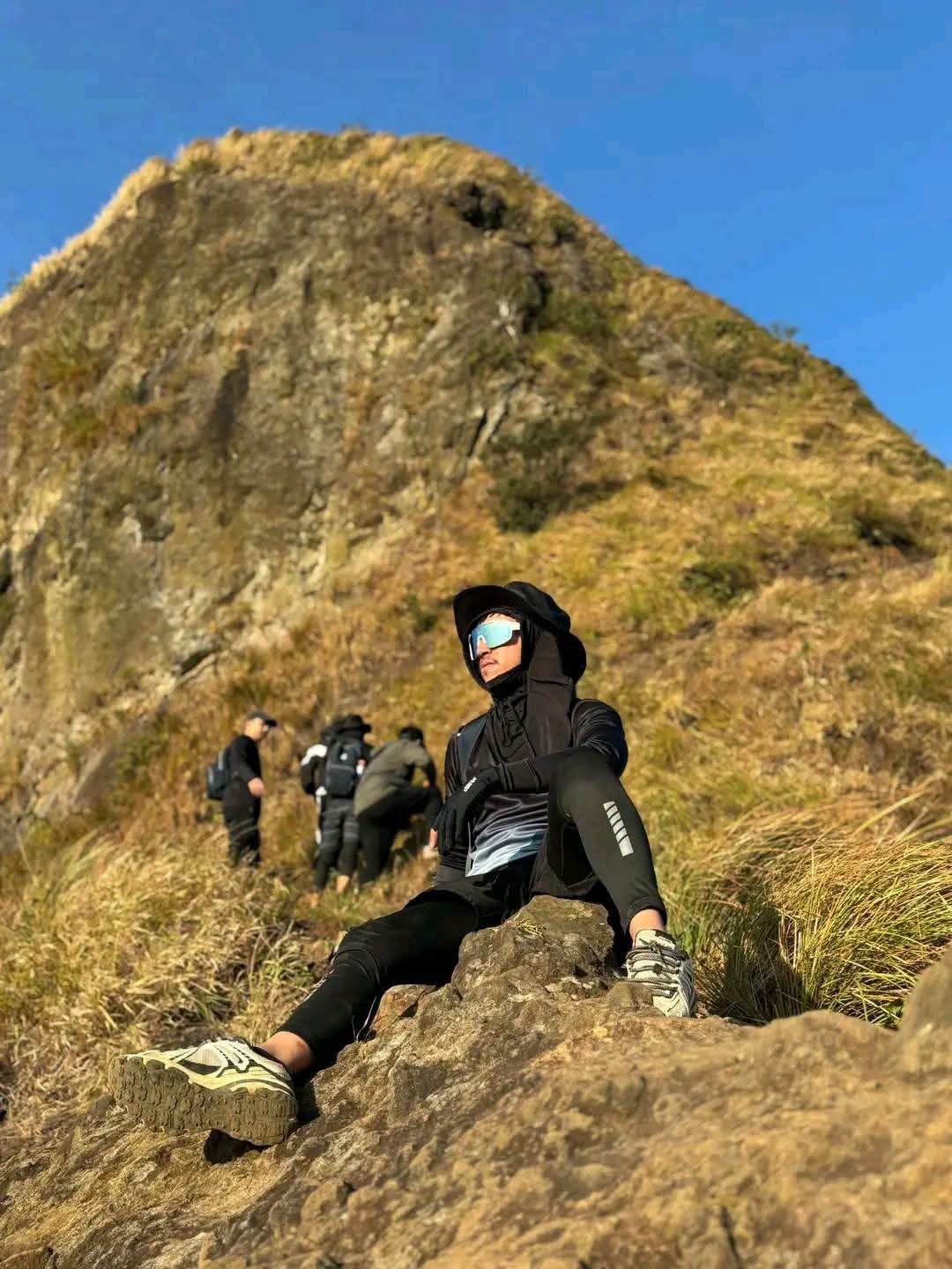 Moseville Expeditions guests in the field