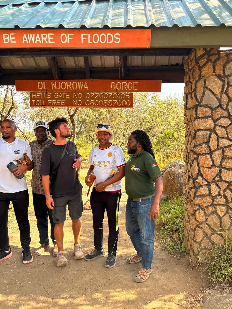 Moseville Expeditions guests in the field